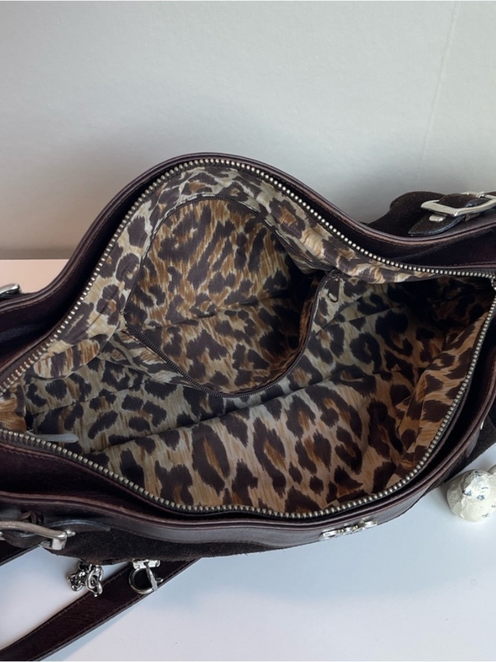 Dolce & Gabbana 1970 Vintage Leather Shoulder Bag - Picture 8 of 16